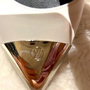 White Louis Vuitton sling back kitty heels 👠